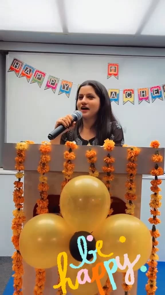 Tanuja Singh speaking at the Teacher's Day celebration